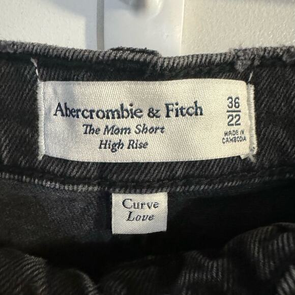 NWT Abercrombie Curve Love High Rise Mom Short Plus Size 36/22 - Picture 7 of 7
